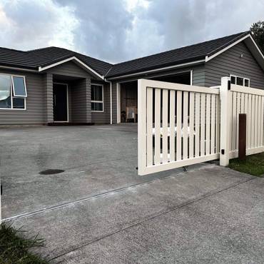 Professional sliding gate installation by Fence NZ, a sleek and modern automated solution for properties in Auckland.